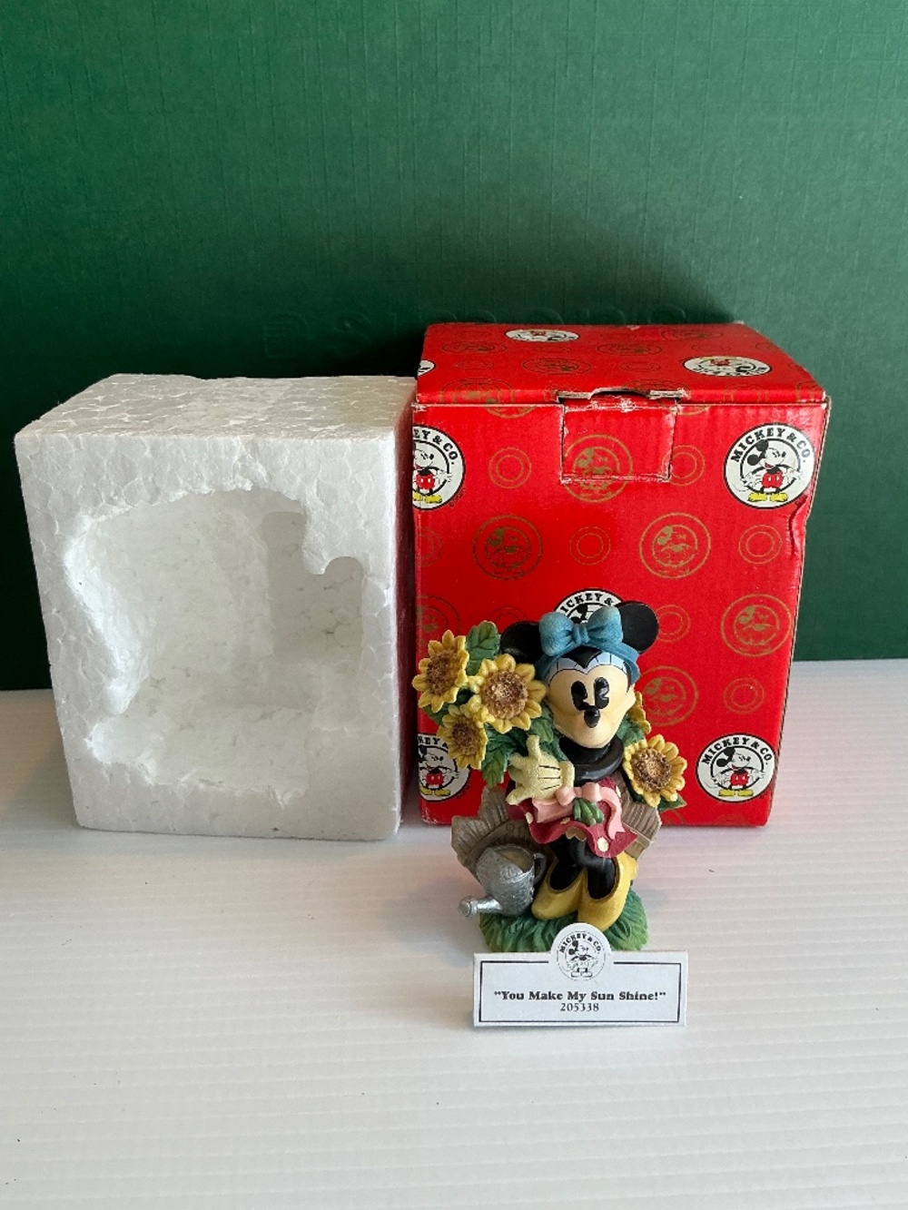 Vintage Enesco Disney Mickey & Co Minnie Mouse Sunflower Gardening Figurine
